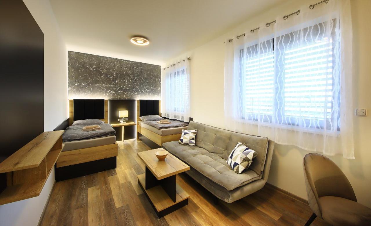 Apartmany Aswa Břeclav Exterior foto